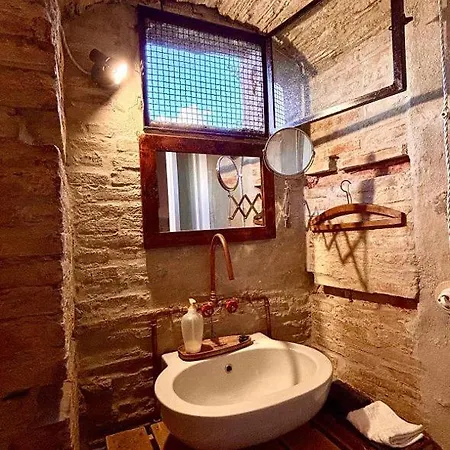 Apartamento Monolocale In Convento Del 1600 *